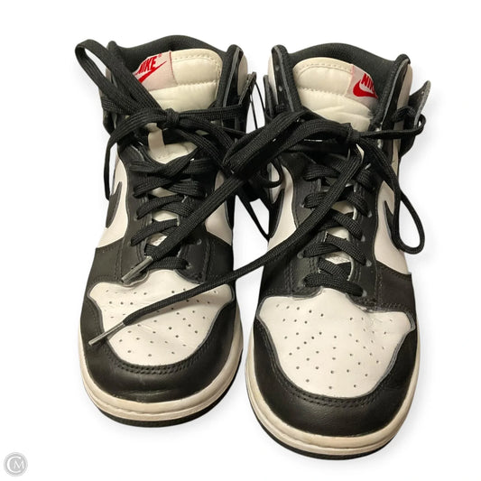 Shoes Athletic By Nike In Black & White, Size: 6.5