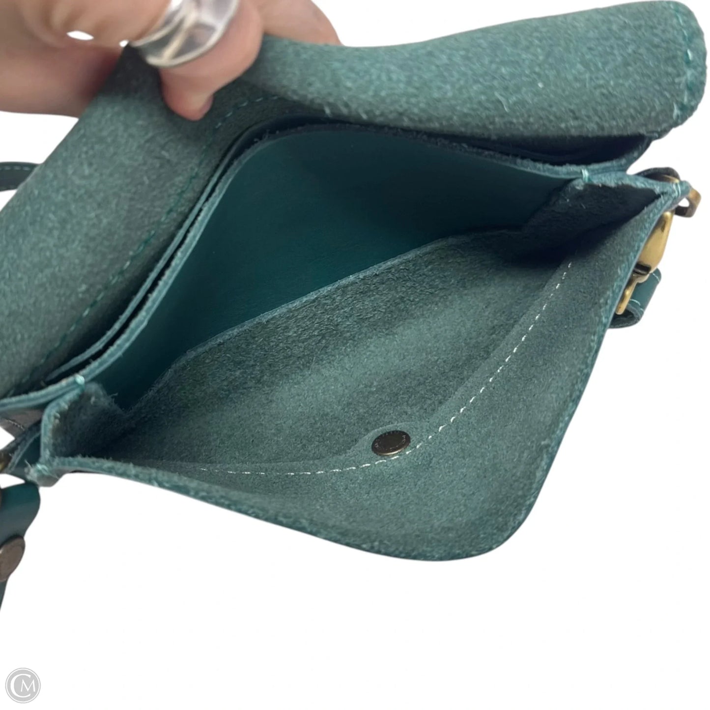 Envelope Leather Convertible Crossbody By Portland Leather, Size: Small