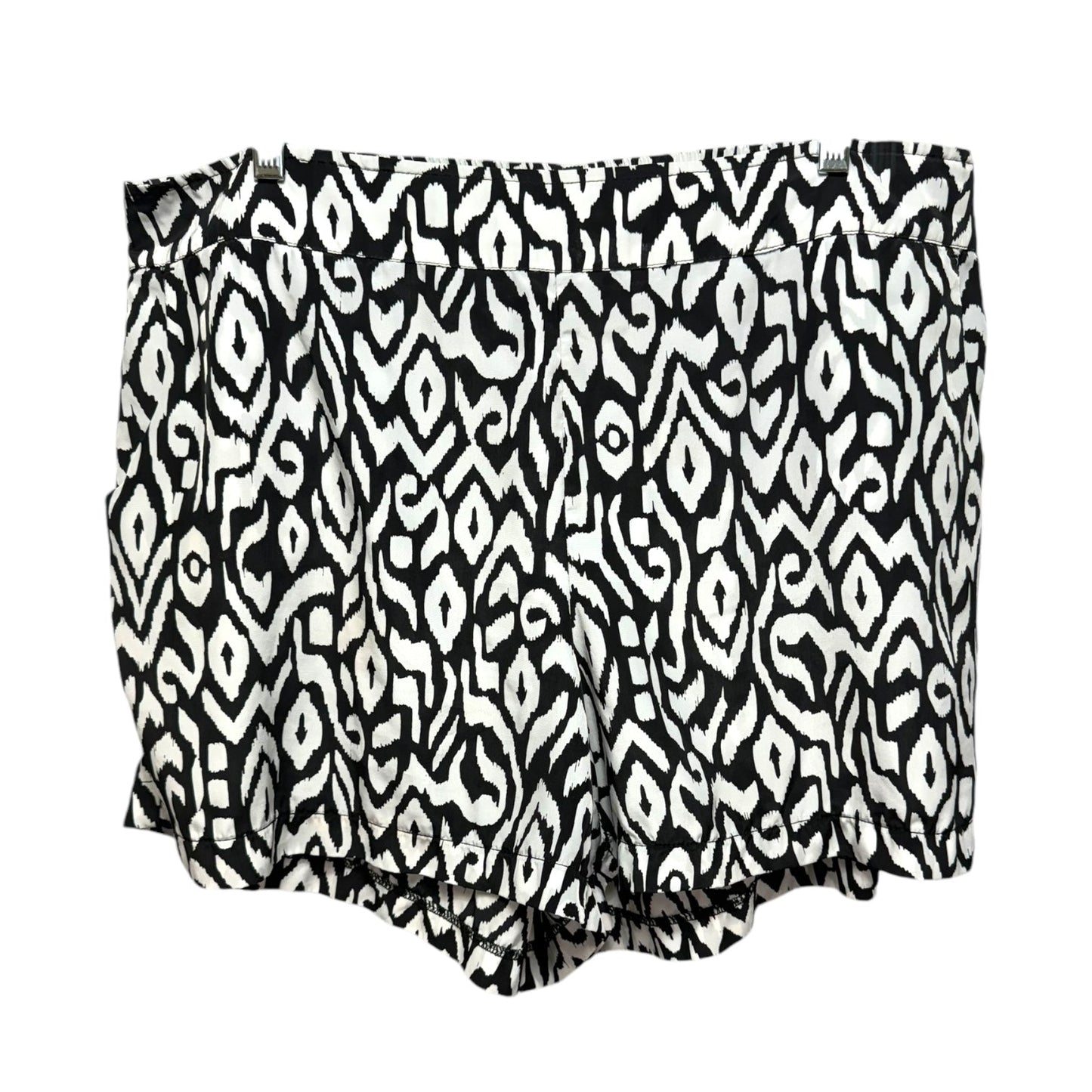 Shorts By Torrid In Black & White, Size: 2x