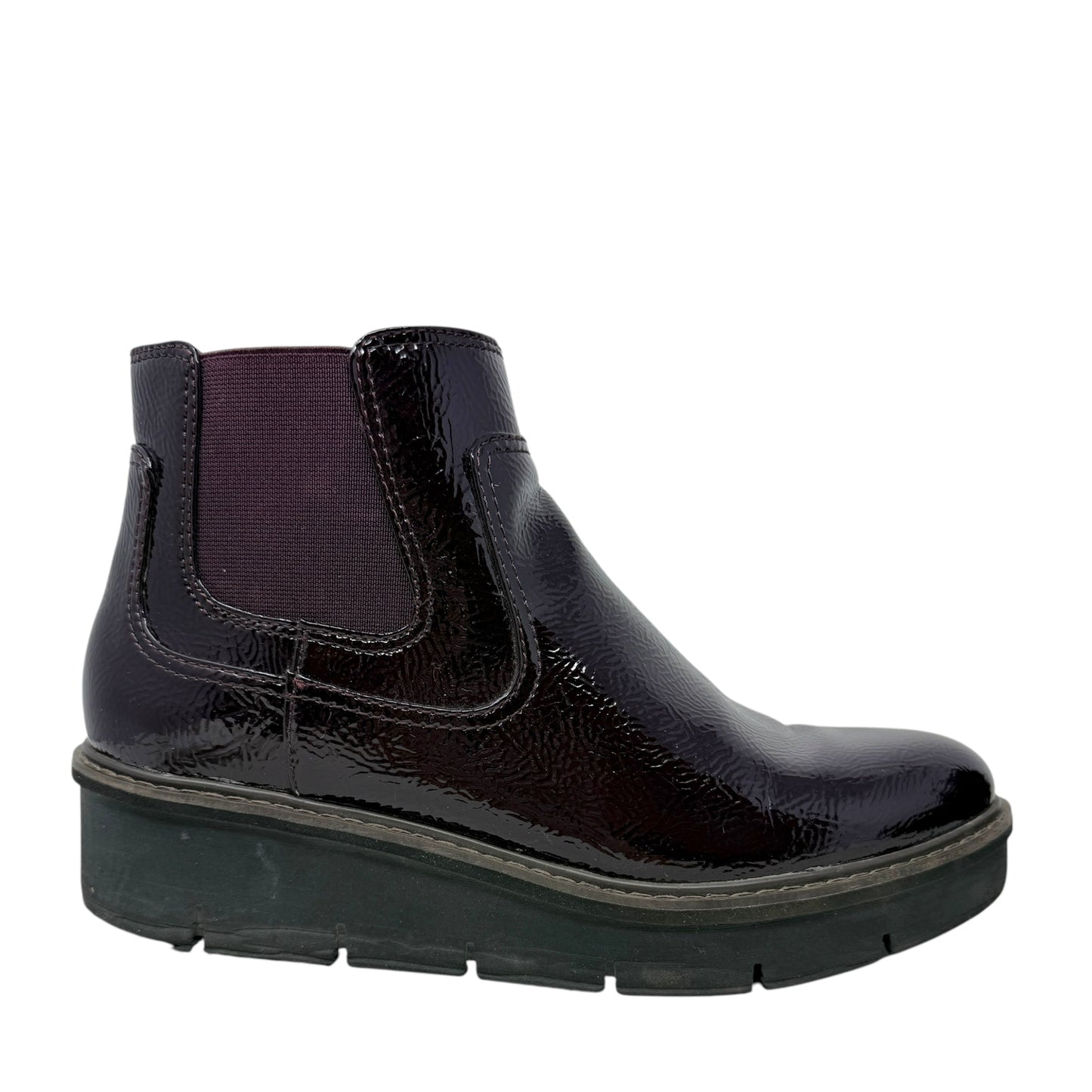 Airabell Chelsea Boot By Clarks In Purple, Size: 9.5