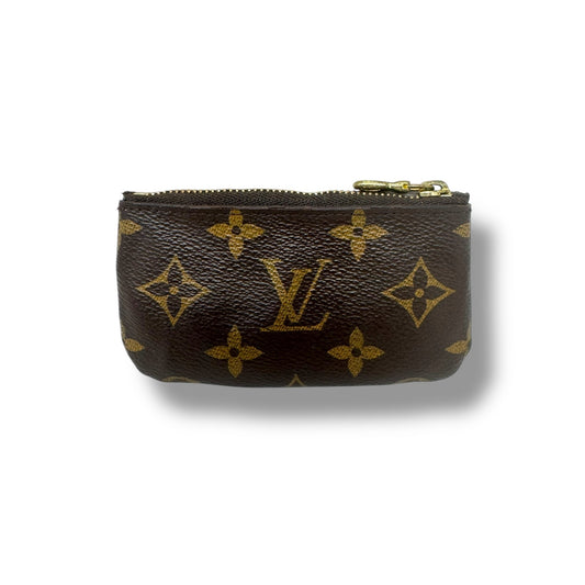 Key Pochette Luxury Designer By Louis Vuitton In Monogram, Size: Medium