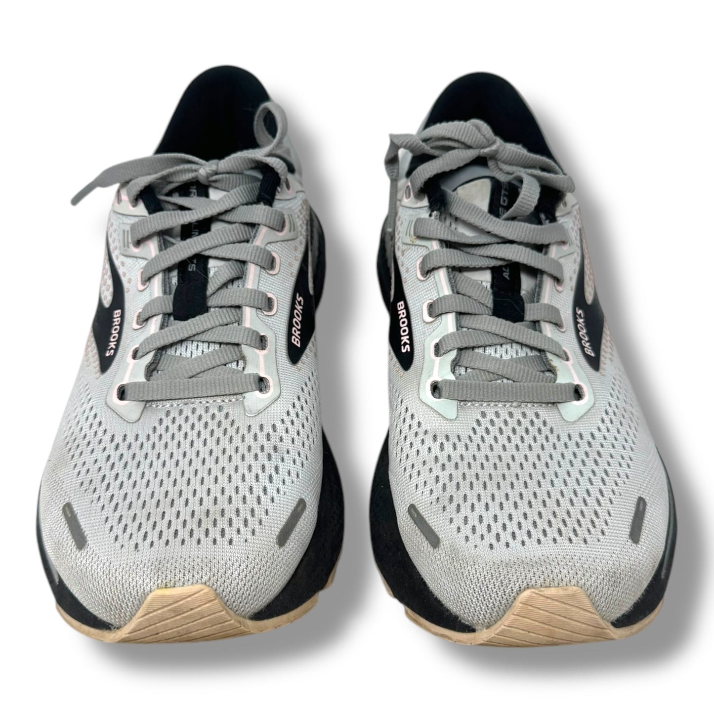 Adrenaline GTS 22 Running Shoes By Brooks In Grey, Size: 8.5