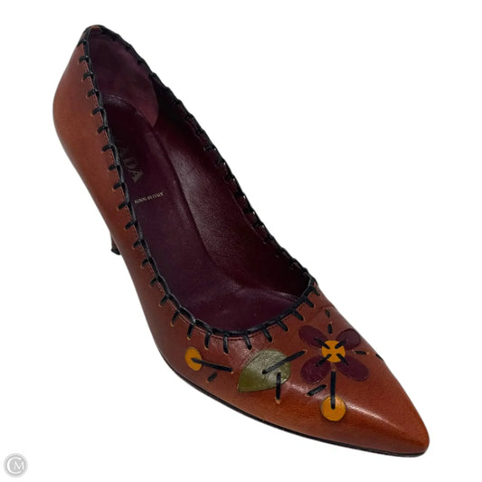 Vintage Calzature Donna Capretto Fume Embroidered Pump Luxury Designer By Prada In Cotto Brown, Size: 8 (38 IT)