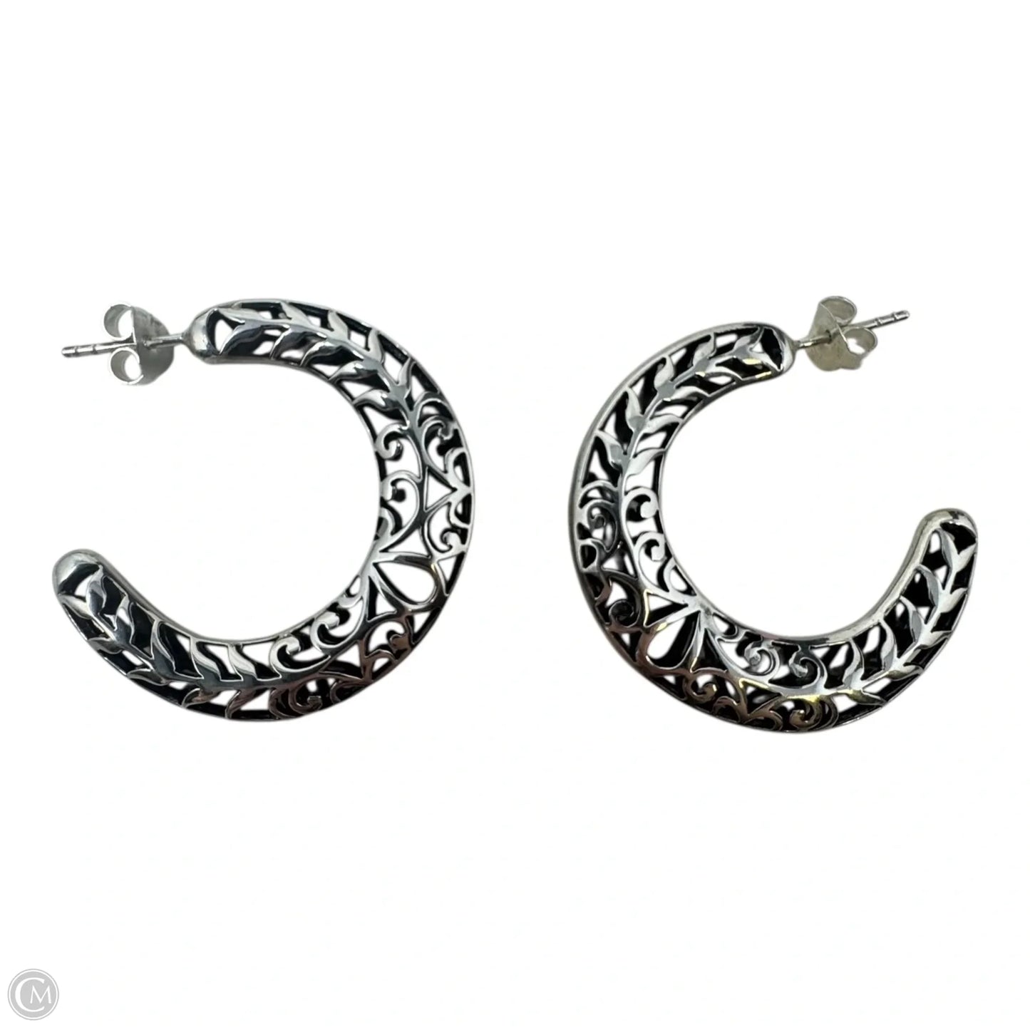 Cutout Earrings Hoop