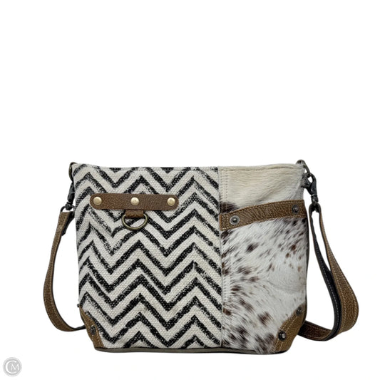 Handbag Leather By Myra, Size: Medium