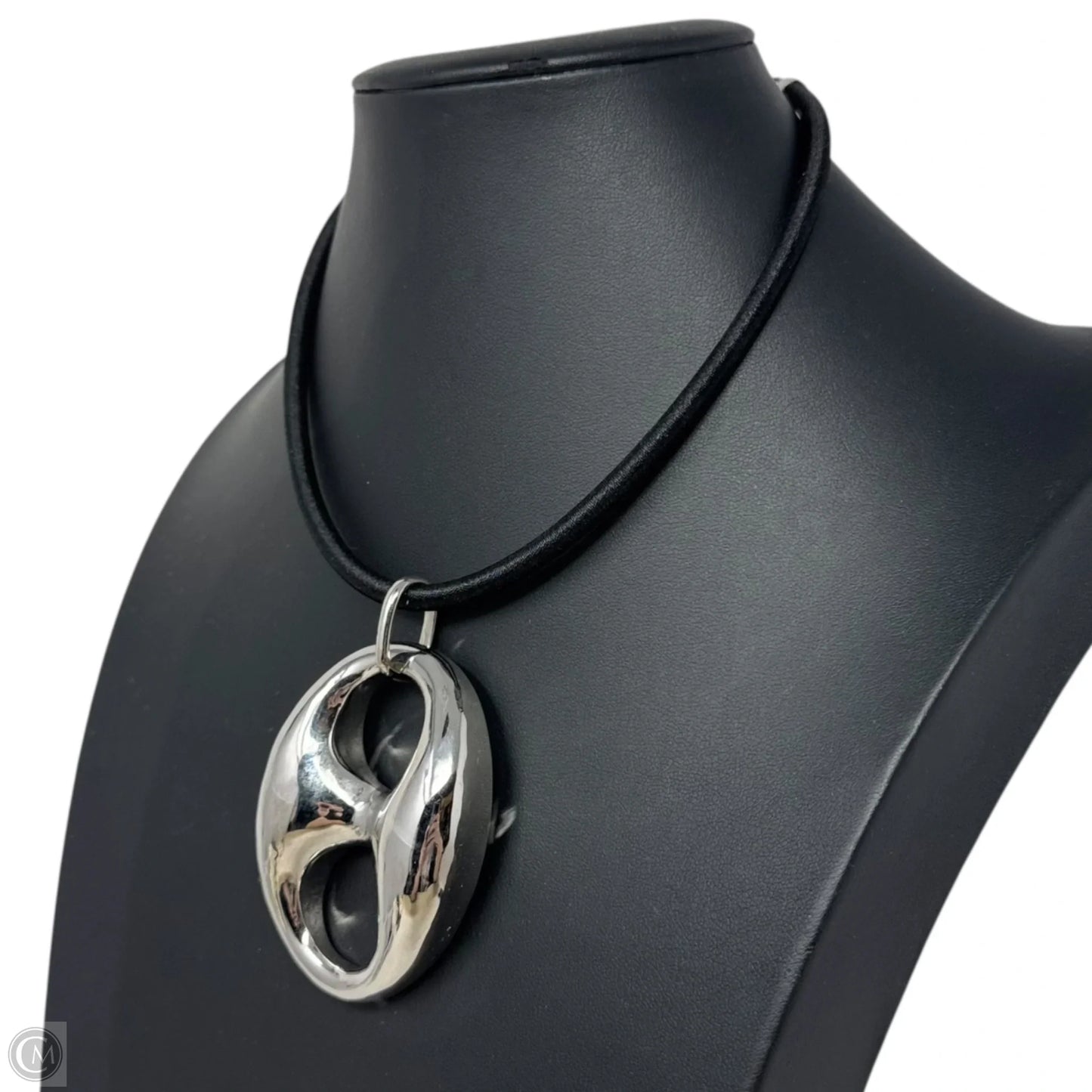 Necklace Pendant By Apartement A Louer