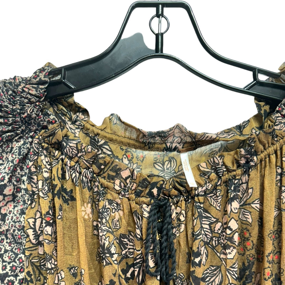 Hendrix Printed Top By Free People In Black Floral, Size: XS