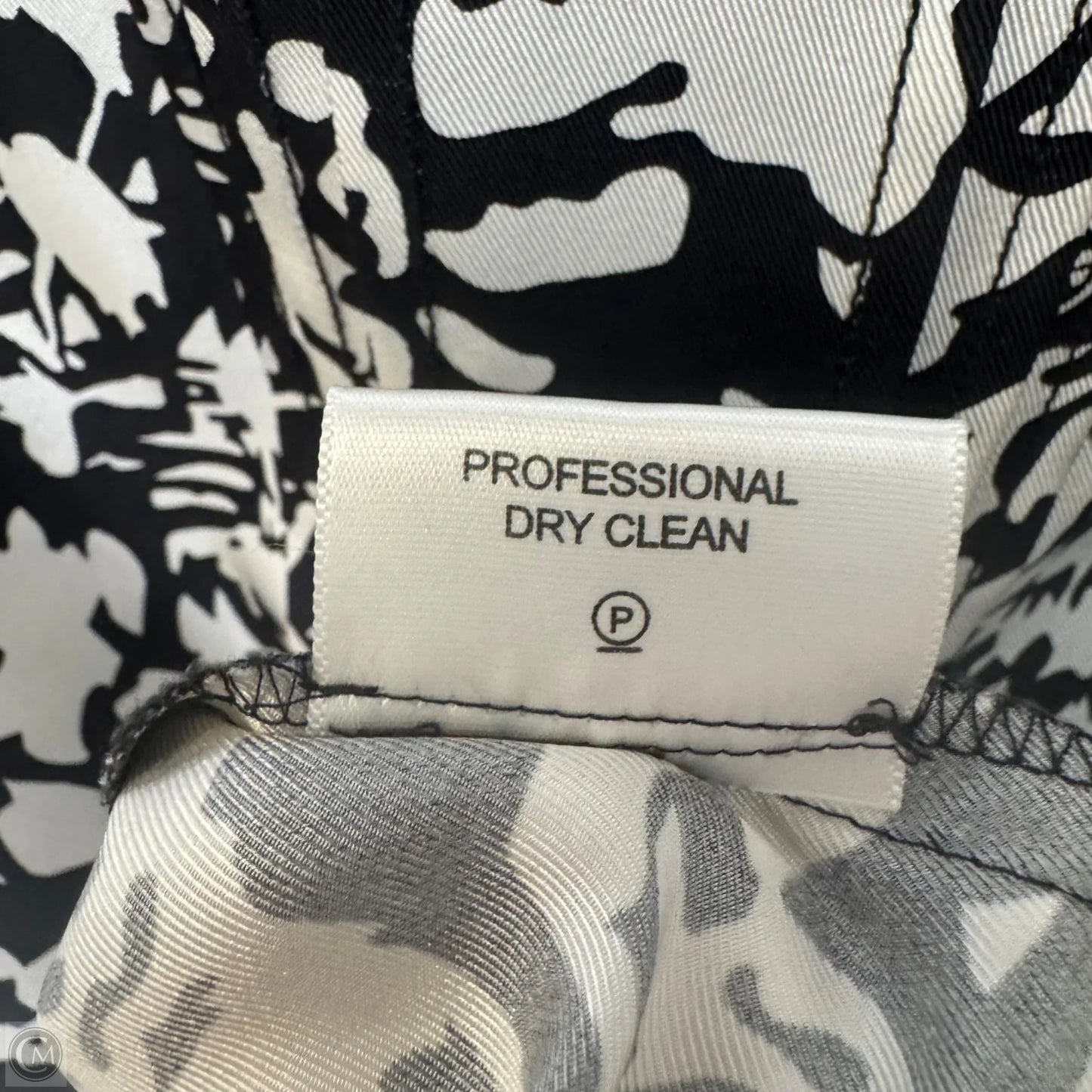Silk Top Sleeveless Designer By Tory Burch In Black & White, Size: 8