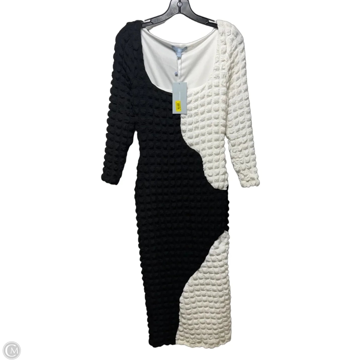 Lucie Bubble Smocked Knit
Colorblock Long Sleeve
Square Neck Dress By Antonio Melani In Black & White, Size: S