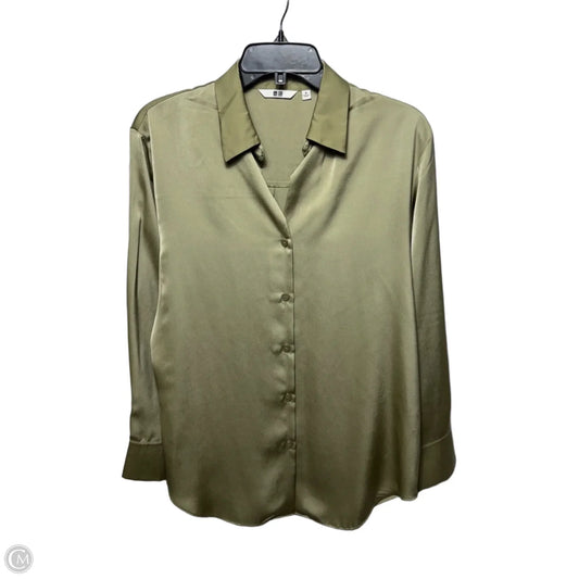 Top Long Sleeve By Uniqlo In Green, Size: M