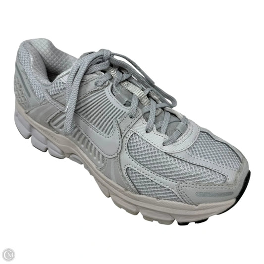 Shoes Athletic By Nike In White, Size: 7