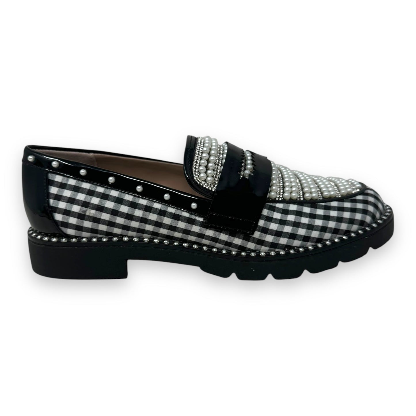 Darian Pearl-Embellished Tailored Lug-Sole Loafers By Betsey Johnson In Black & White, Size: 6.5