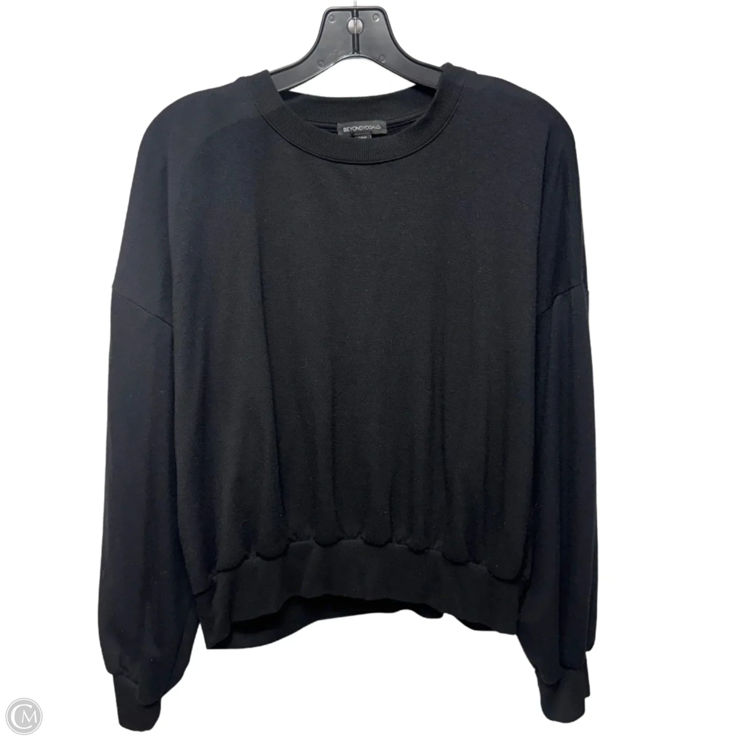 Athletic Top Long Sleeve Crewneck By Beyond Yoga In Black, Size: S