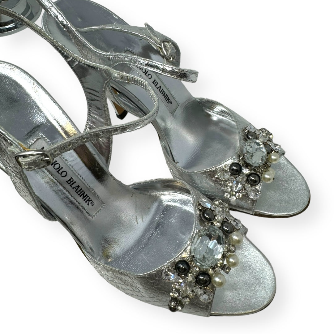 Metallic Silver Shoes Designer Manolo Blahnik, Size 8