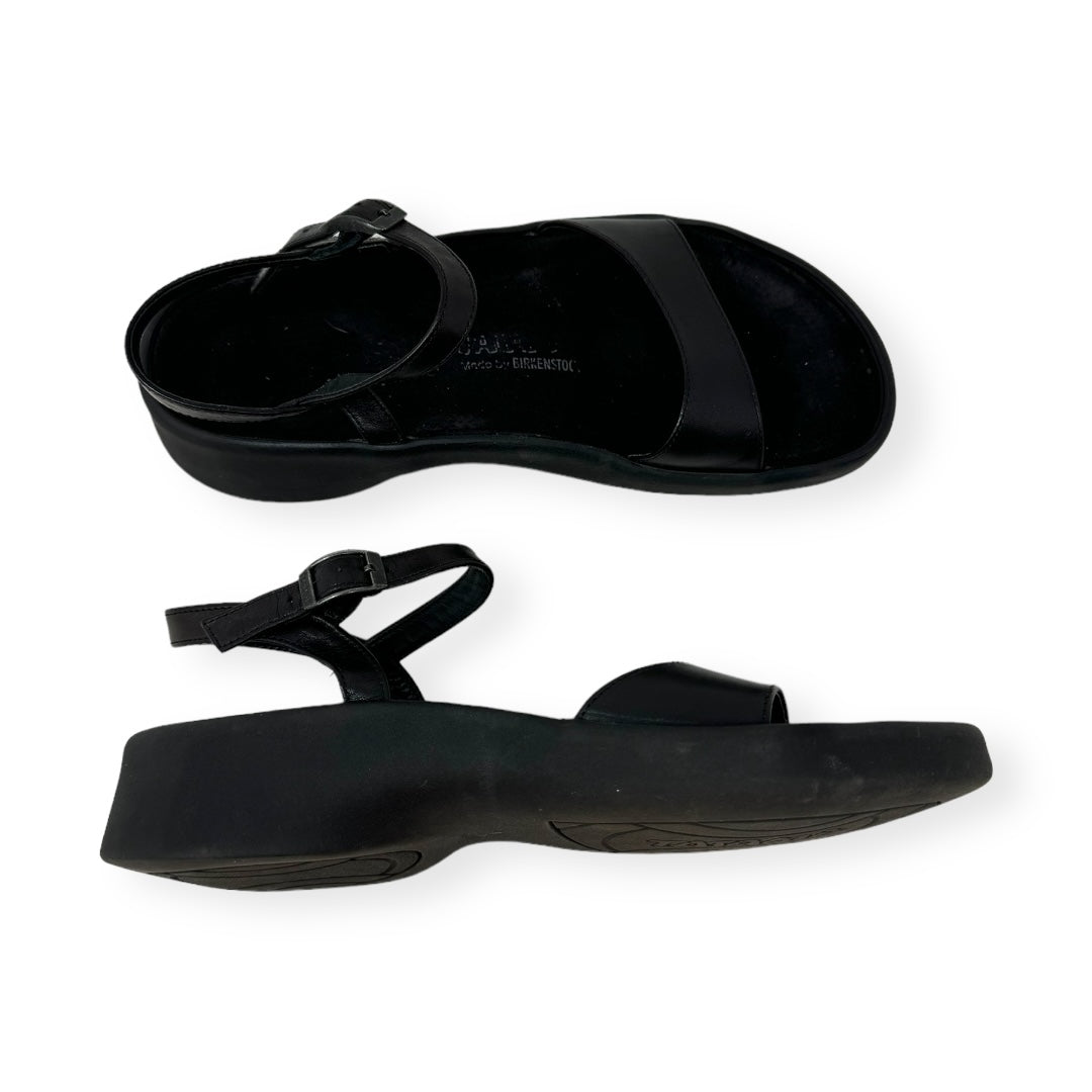 Black Sandals Flats Birkenstock, Size 10