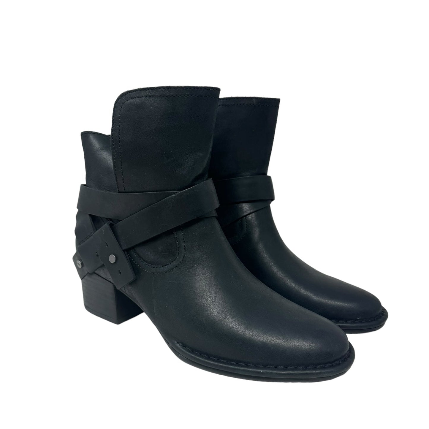 Elysian Leather Boots By Ugg  Size: 8