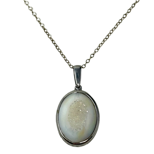 Druzy  & .925 Sterling Silver Oval Pendant Necklace Sterling Silver Unknown Brand