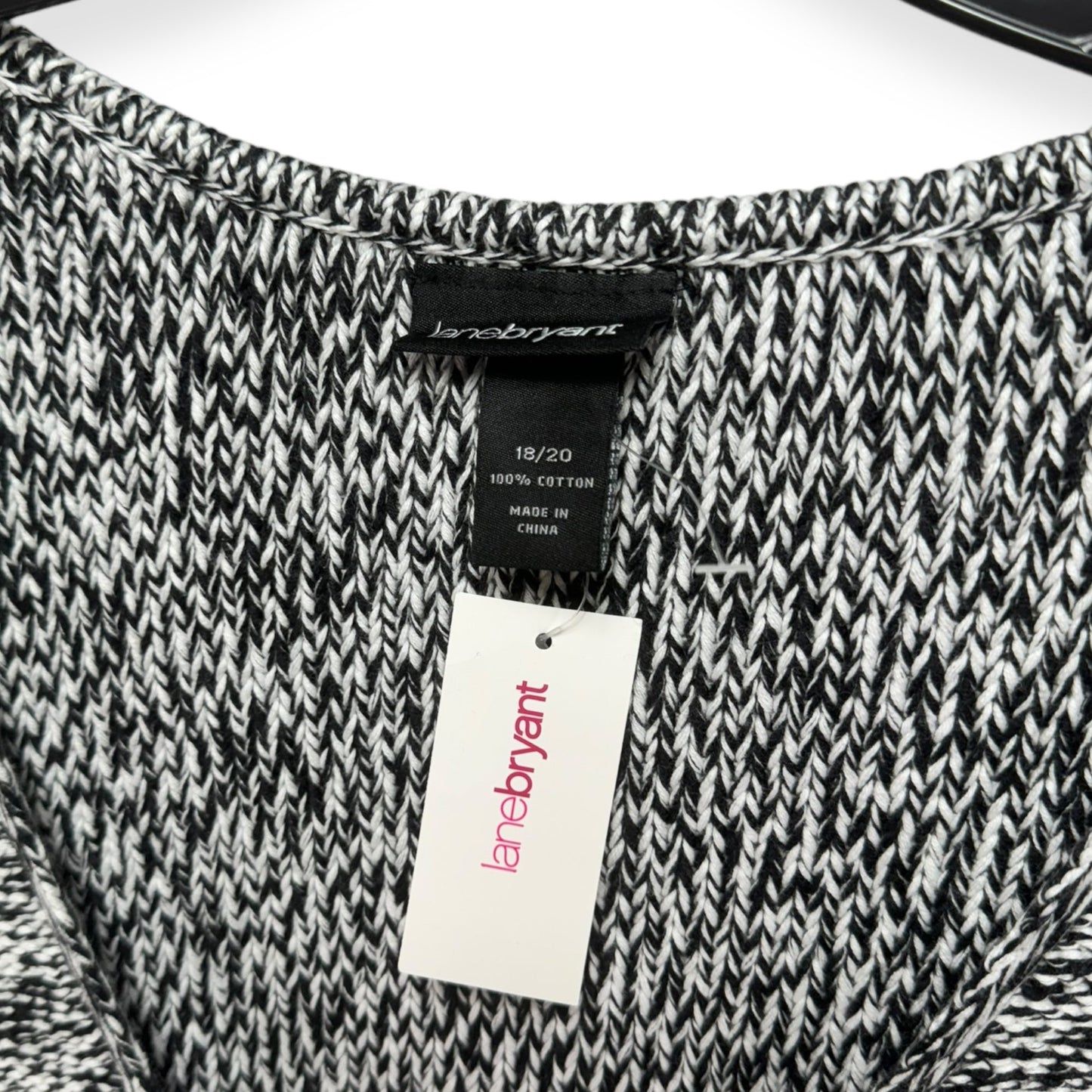 Sweater By Lane Bryant In Black & White, Size: 18