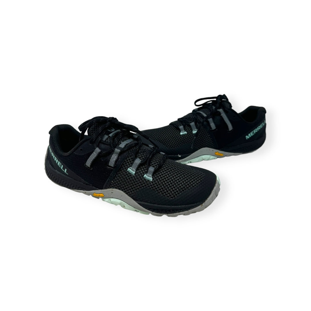 Black Shoes Athletic Merrell, Size 6