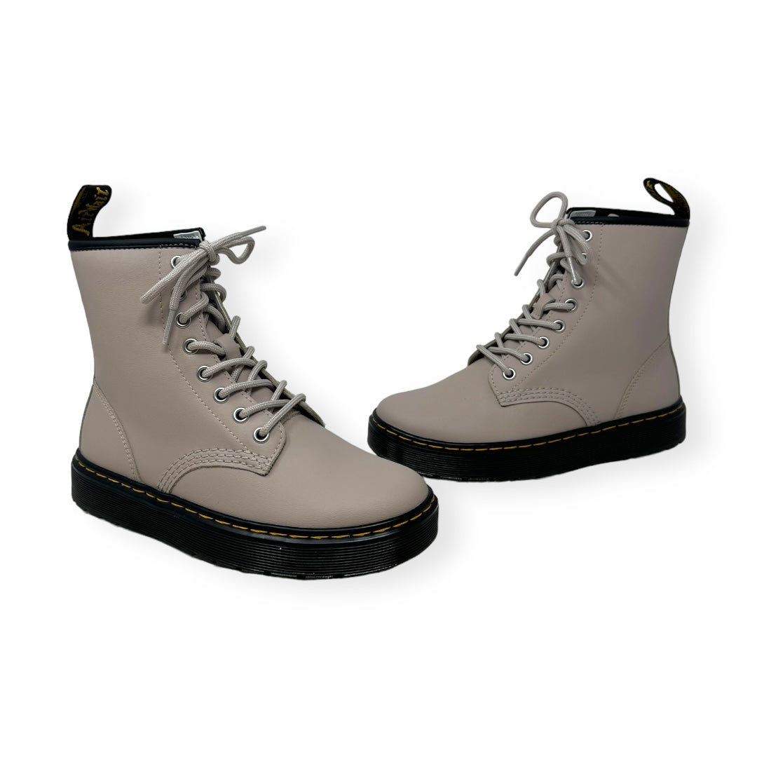 Zavala Combat Boots in Taupe Dr Martens, Size 6