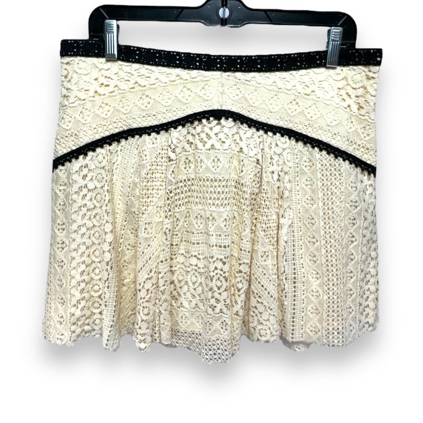 Skirt Mini & Short By Free People In Black & Cream, Size: 10