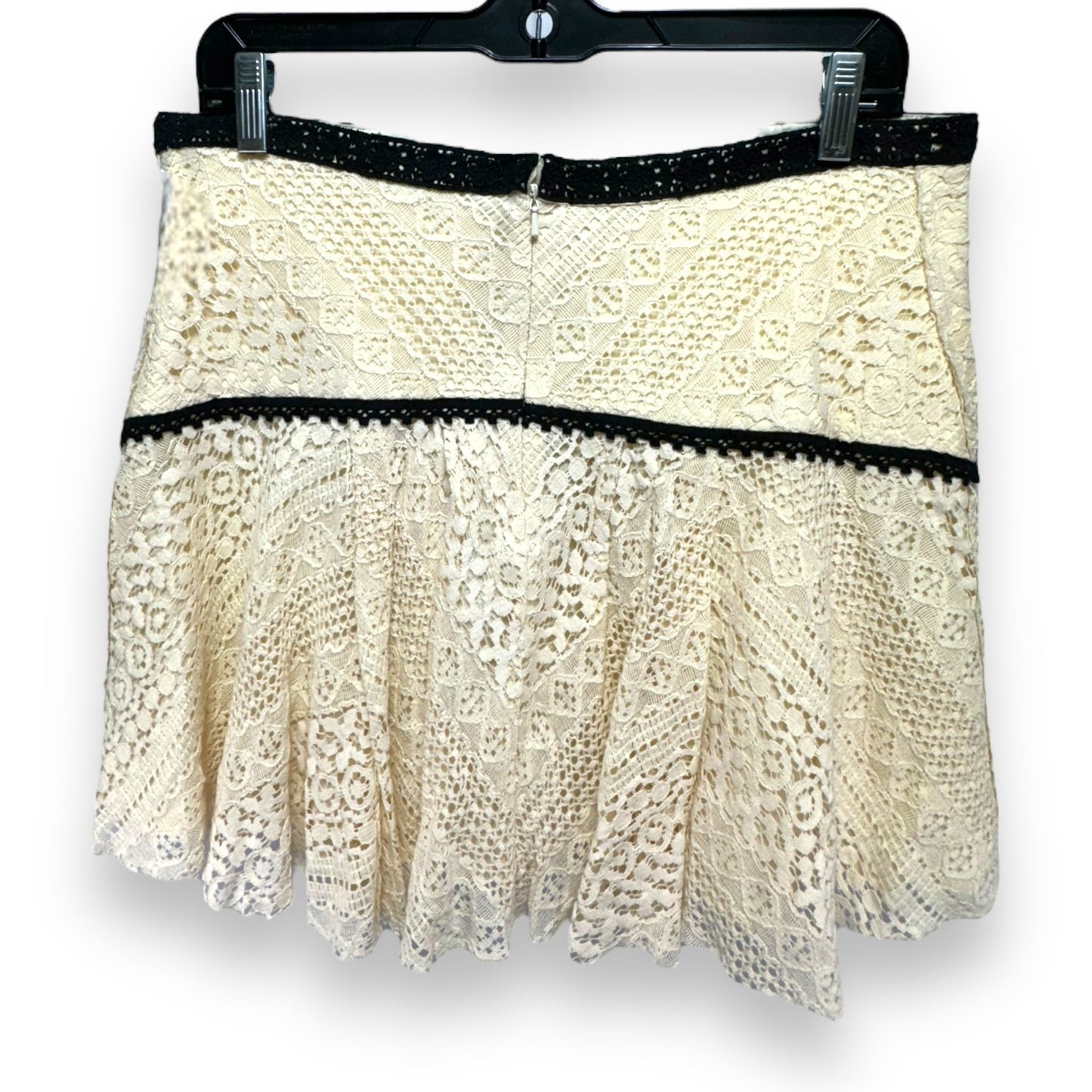 Skirt Mini & Short By Free People In Black & Cream, Size: 10