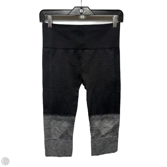 Athletic Leggings Capris By Lululemon In Black & Grey, Size: 4