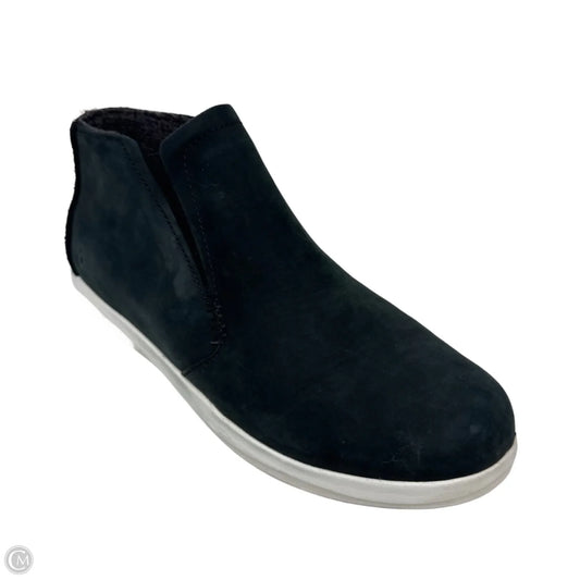 Hawai'iloa Manu Hope Sneaker Boots By Olukai In Black, Size: 8.5