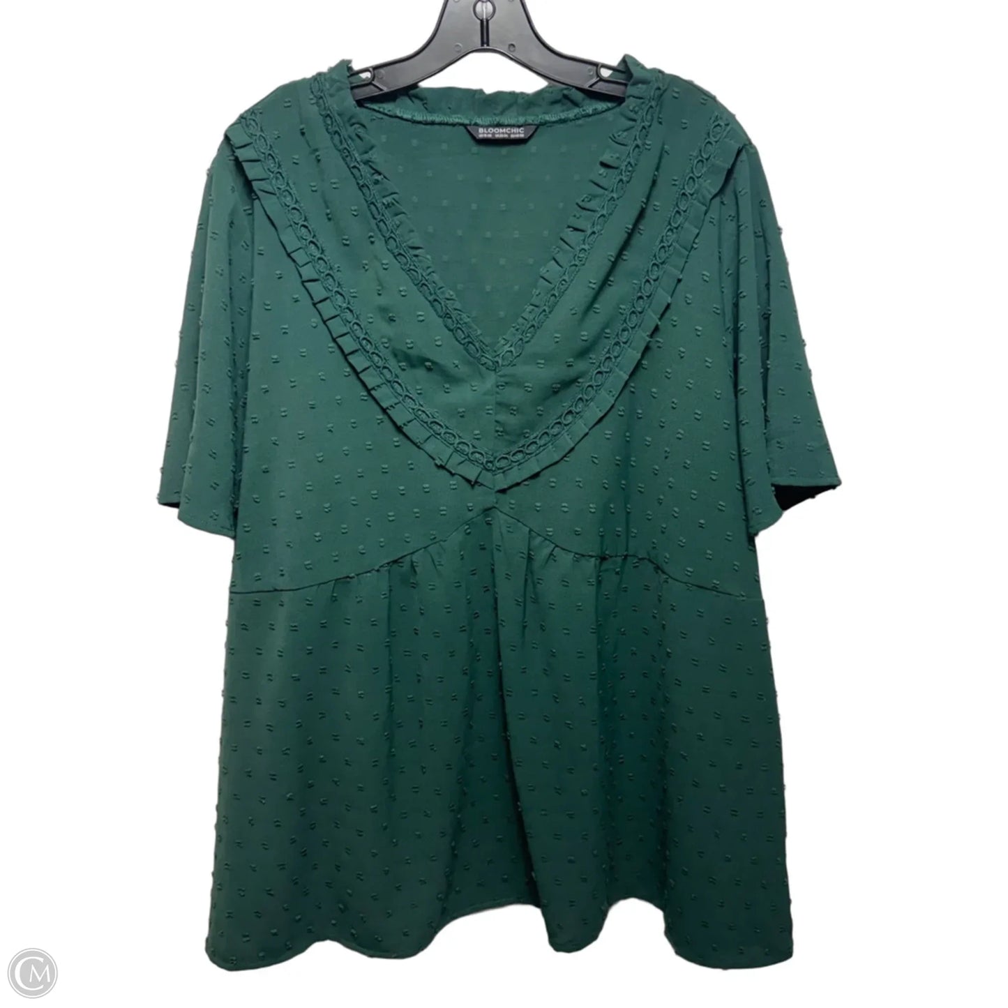 Top Short Sleeve By Bloomchic In Green, Size: 18