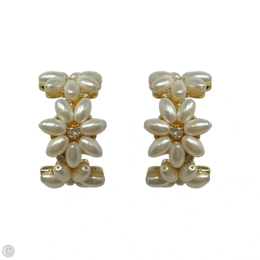Floral Faux Pearl Hoop Earrings