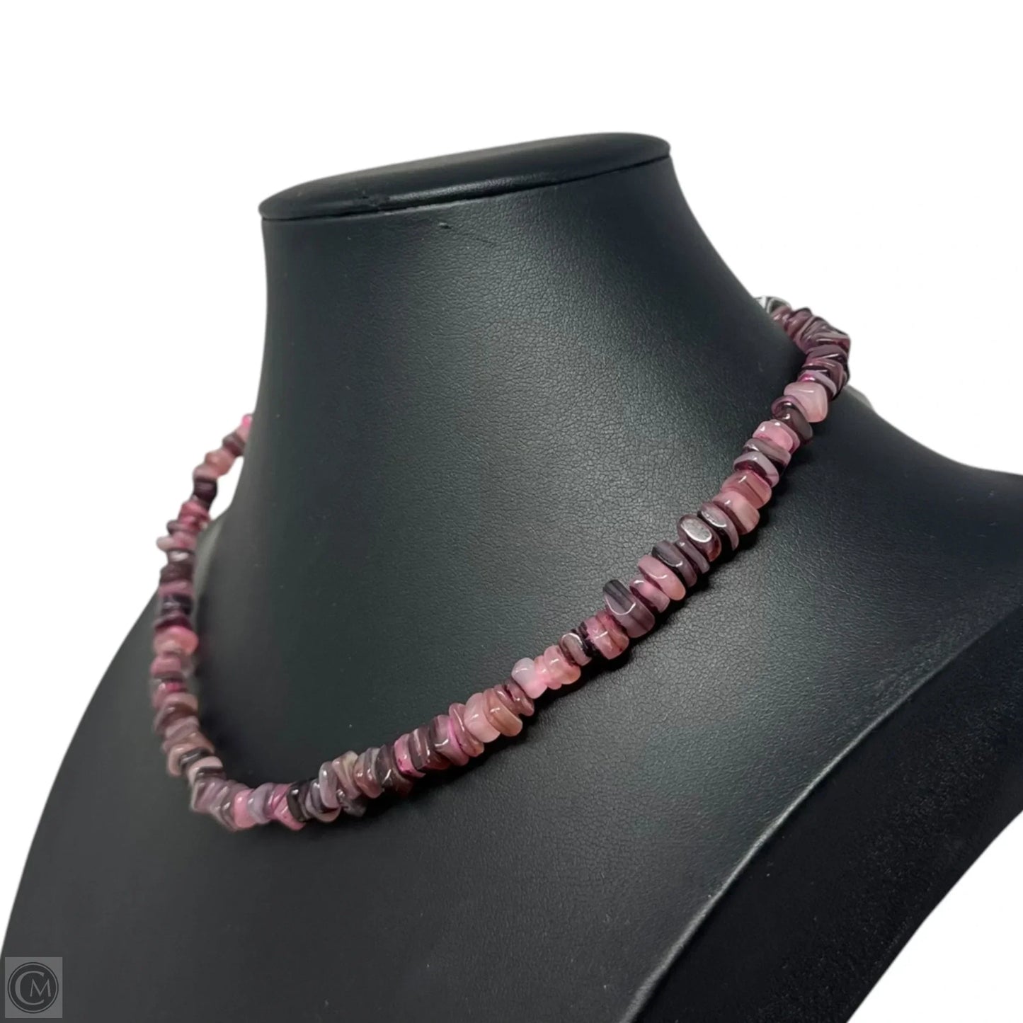 Rounded Stone Chip Necklace