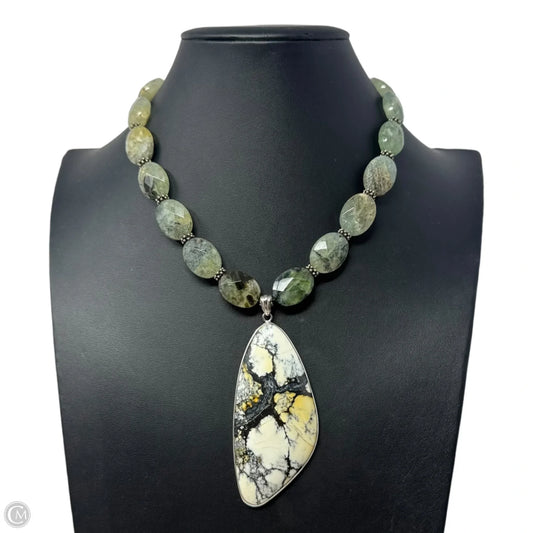 Faceted Stone Bead Statement Necklace