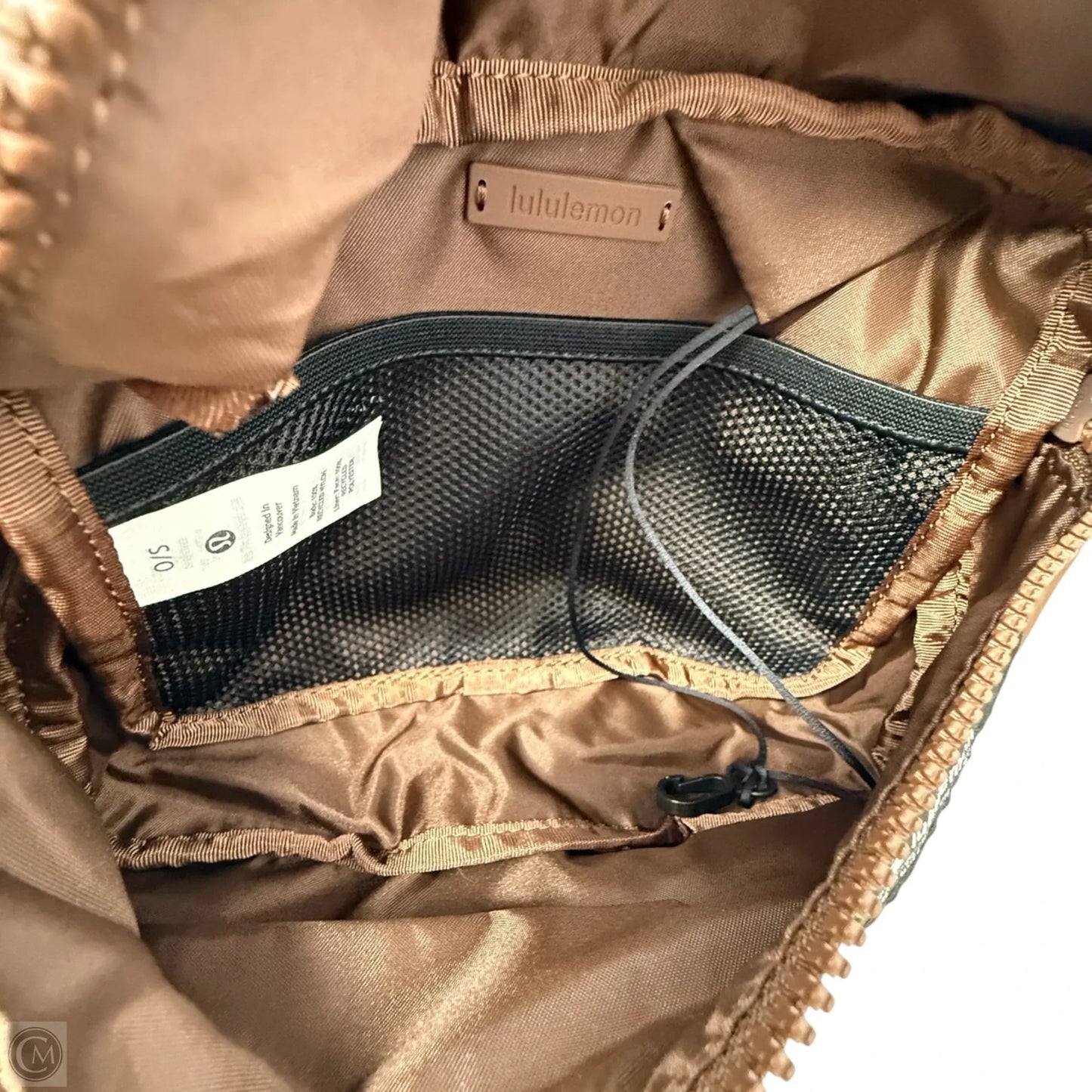 Clean Lines Belt Bag By Lululemon, Size: Medium