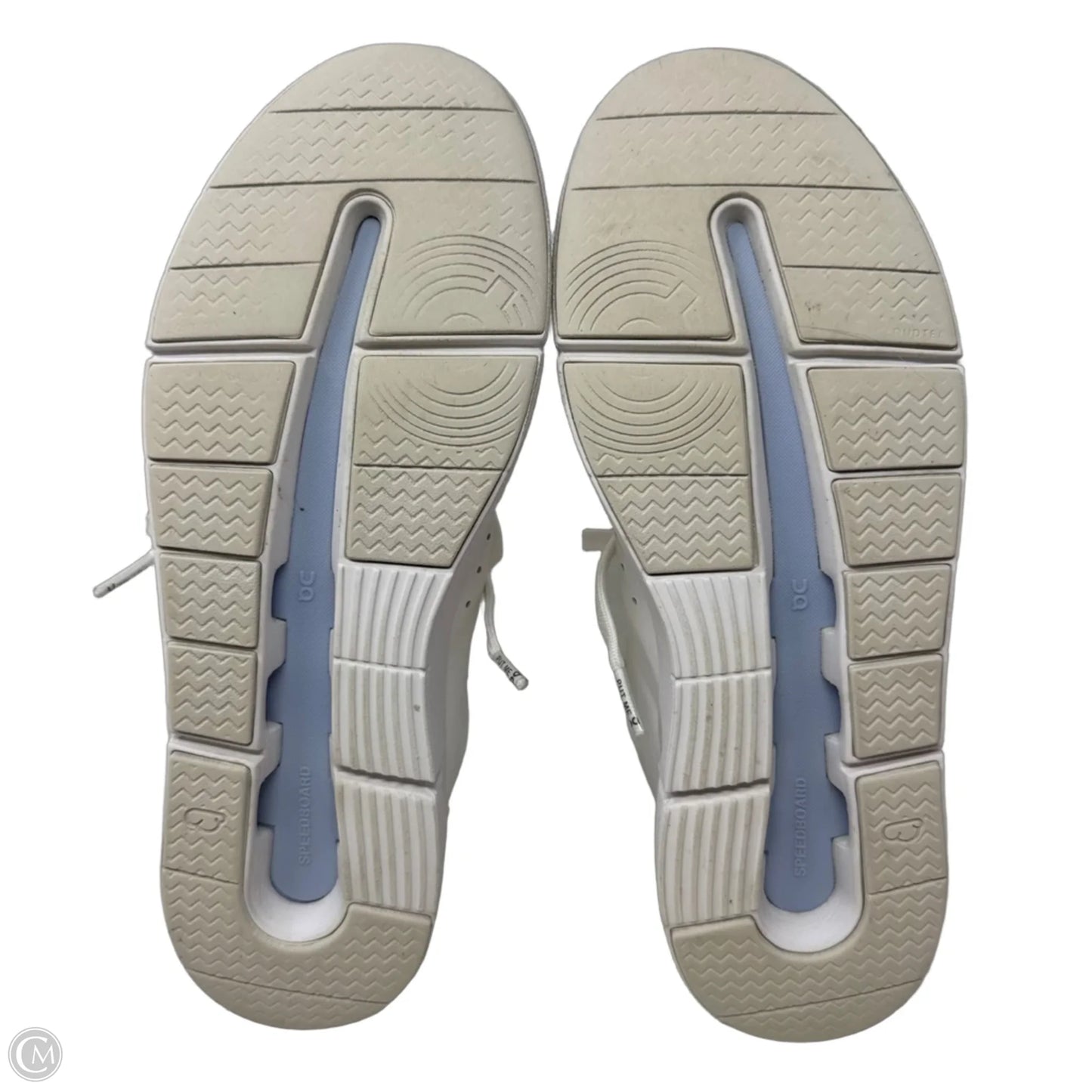 The Roger Shoes Athletic By On In White, Size: 7.5
