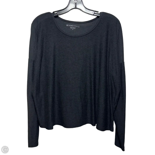 Athletic Top Long Sleeve Crewneck By Beyond Yoga In Black, Size: Xl