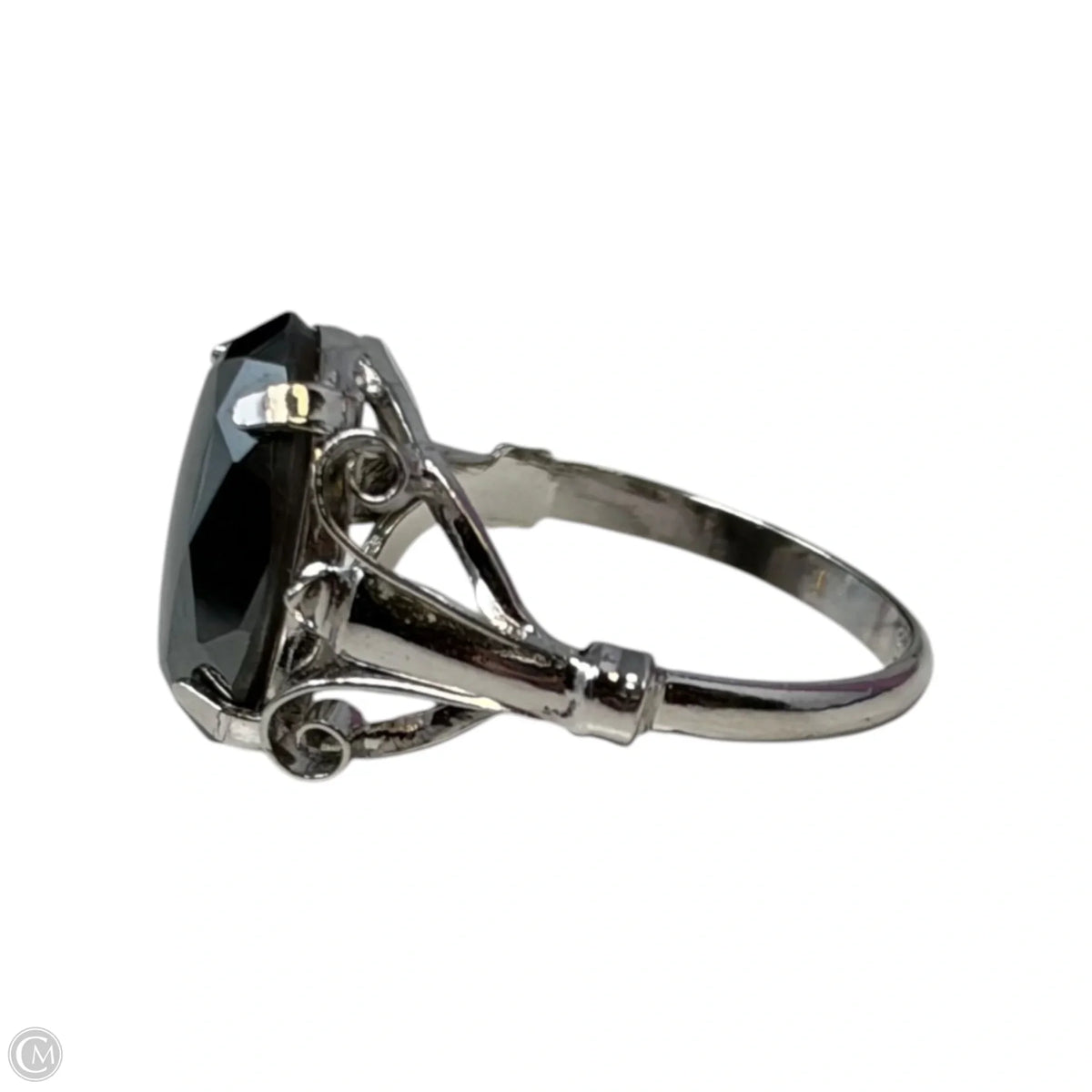 Hematite & Sterling Silver Ring Size: 8.5
