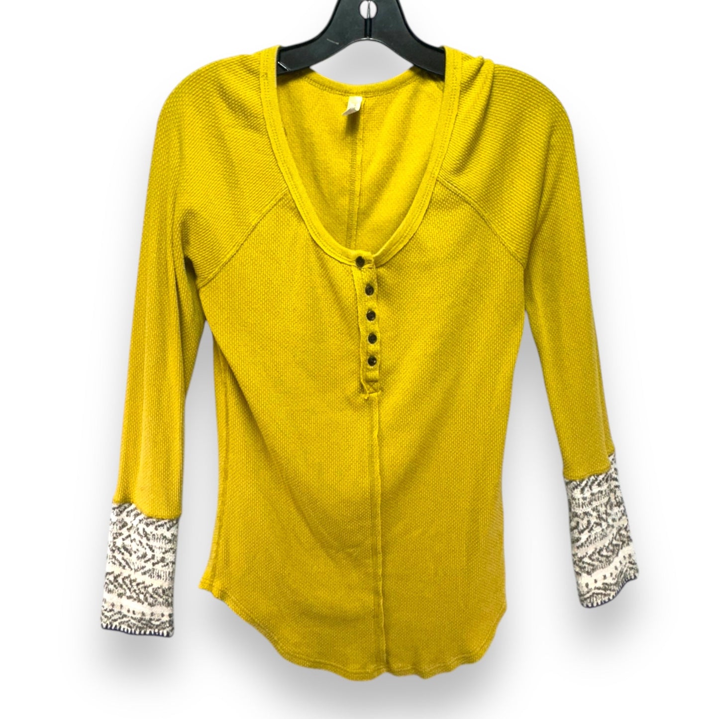 Top Long Sleeve By Free People In Yellow, Size: L