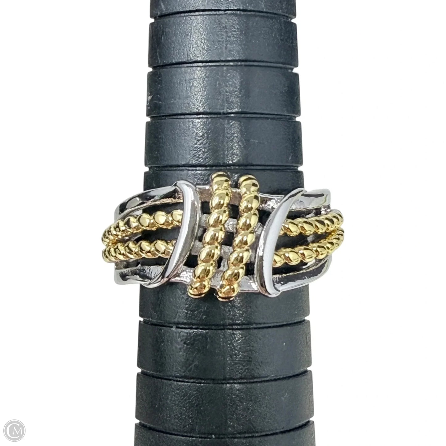 Two Tone Wavy Band Ring Size: 7