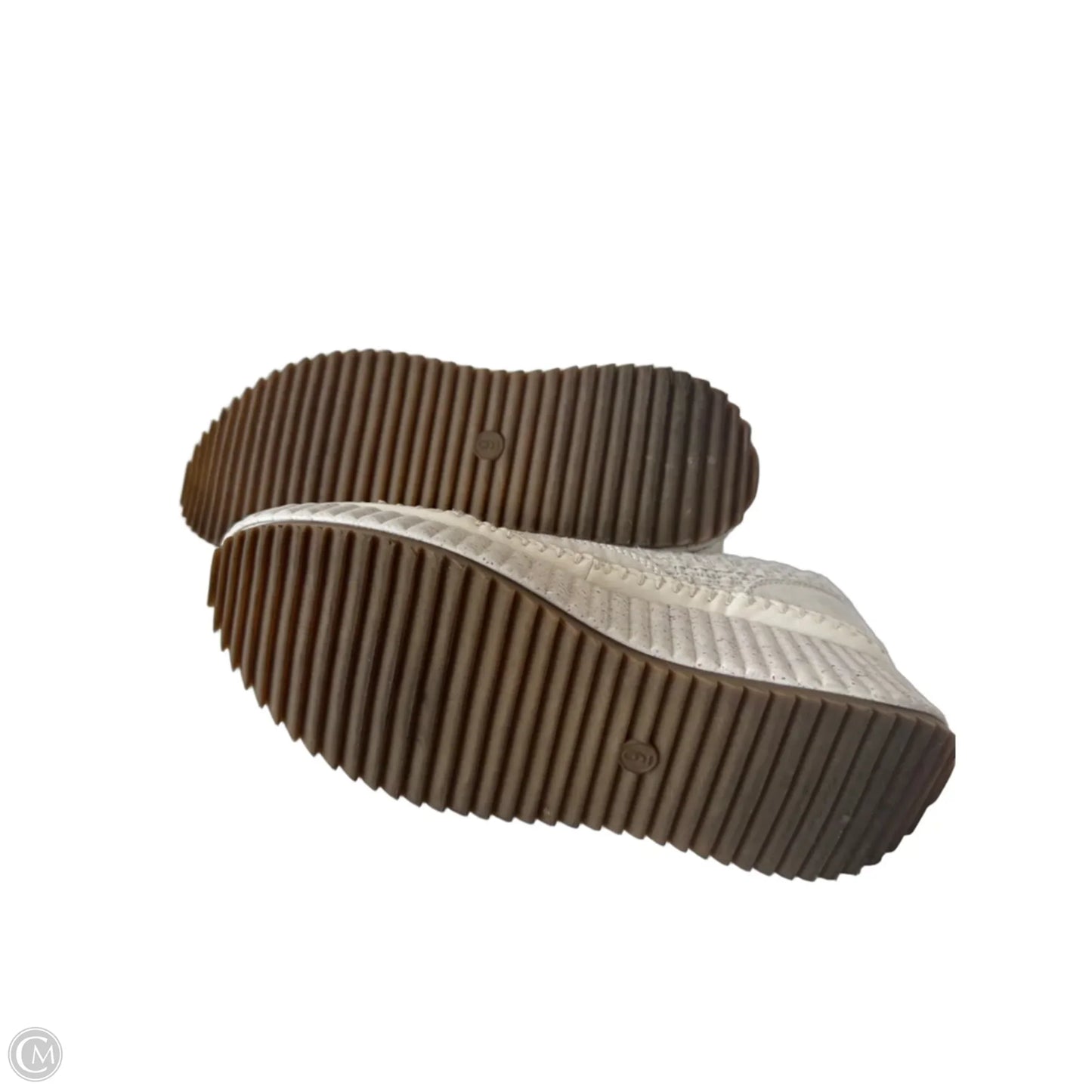 Shoes Sneakers By Universal Thread In Cream, Size: 9