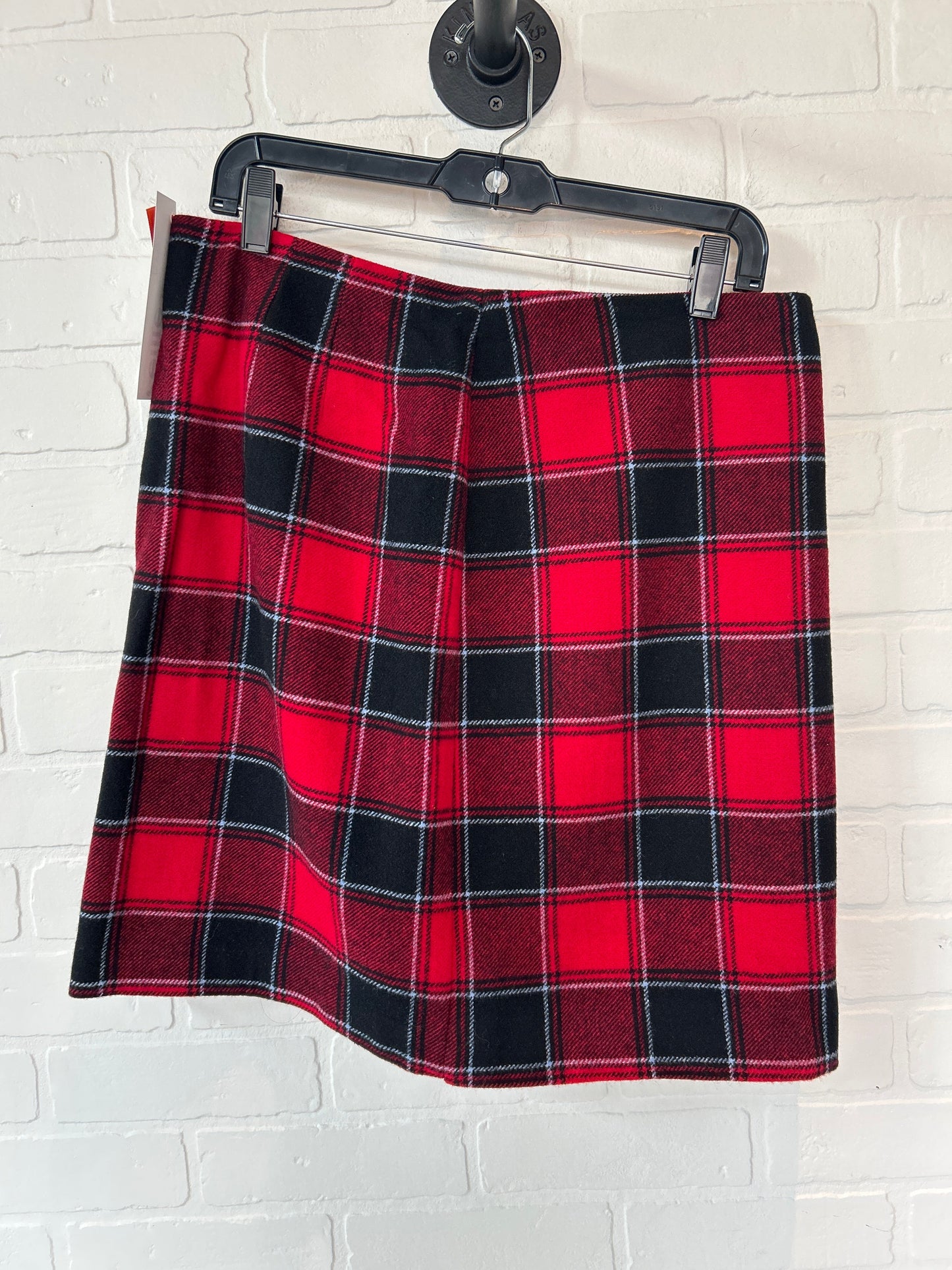 Black & Red Skirt Mini & Short Talbots, Size 10petite