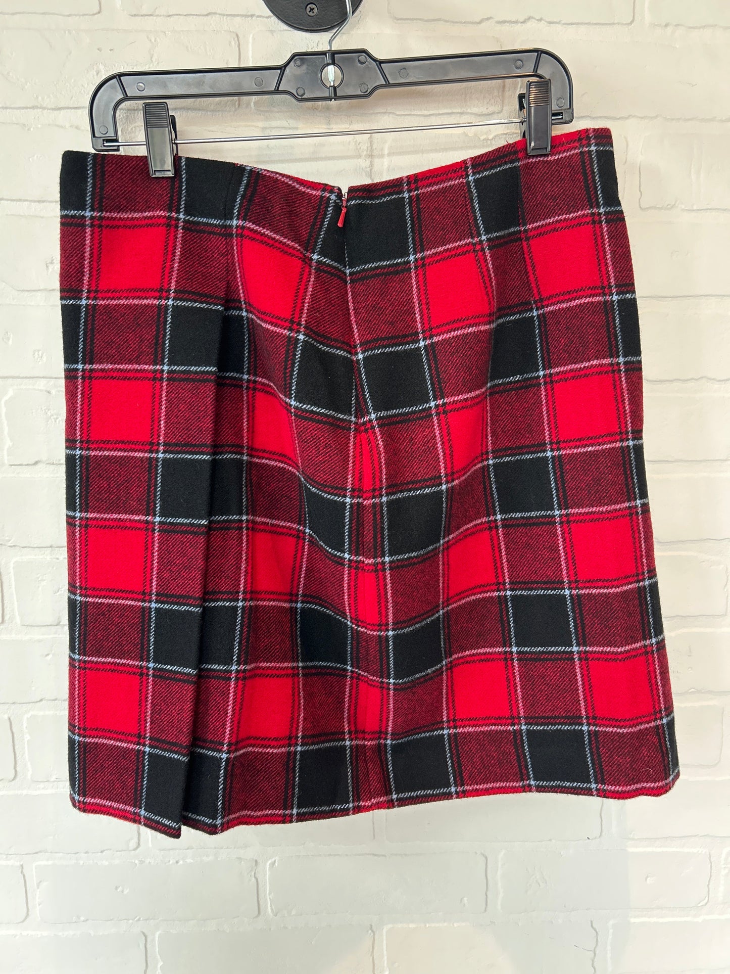 Black & Red Skirt Mini & Short Talbots, Size 10petite