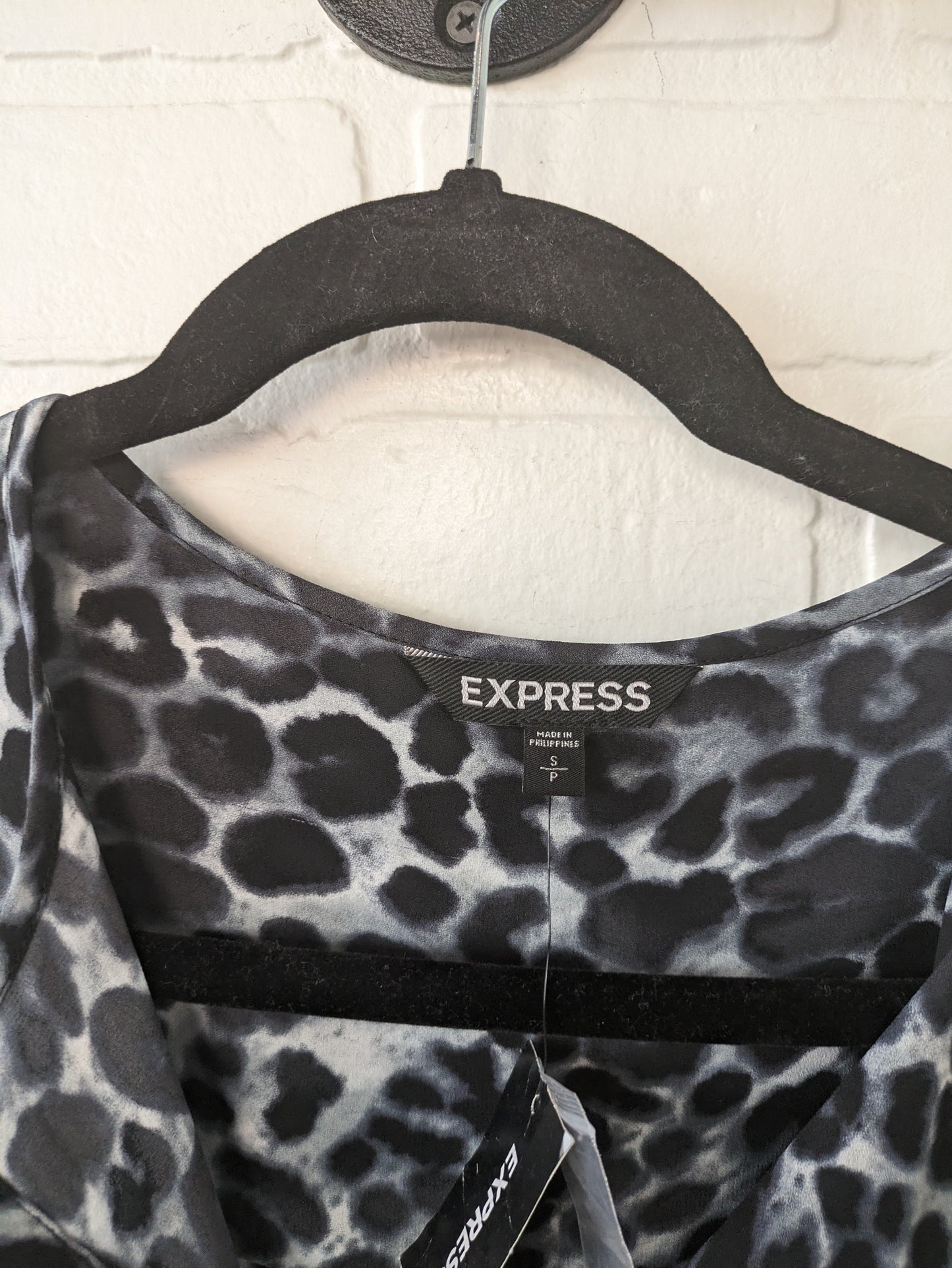 Blouse Long Sleeve By Express  Size: S