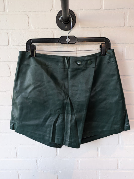 Green Shorts AEMI & CO, Size 10