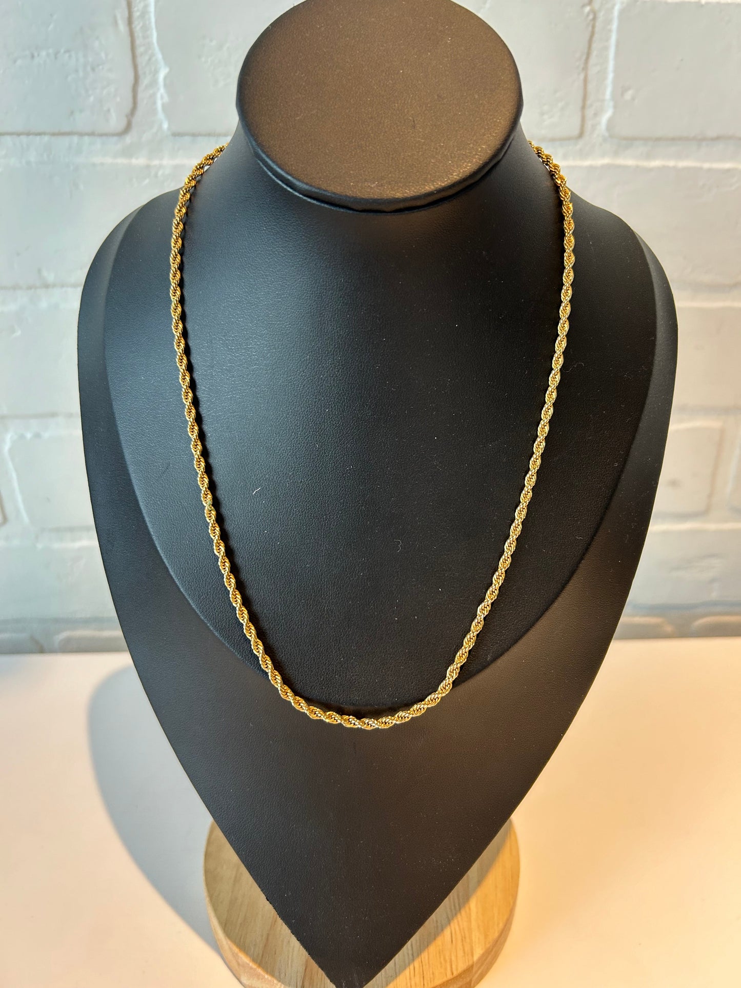 Necklace Chain By Clothes Mentor