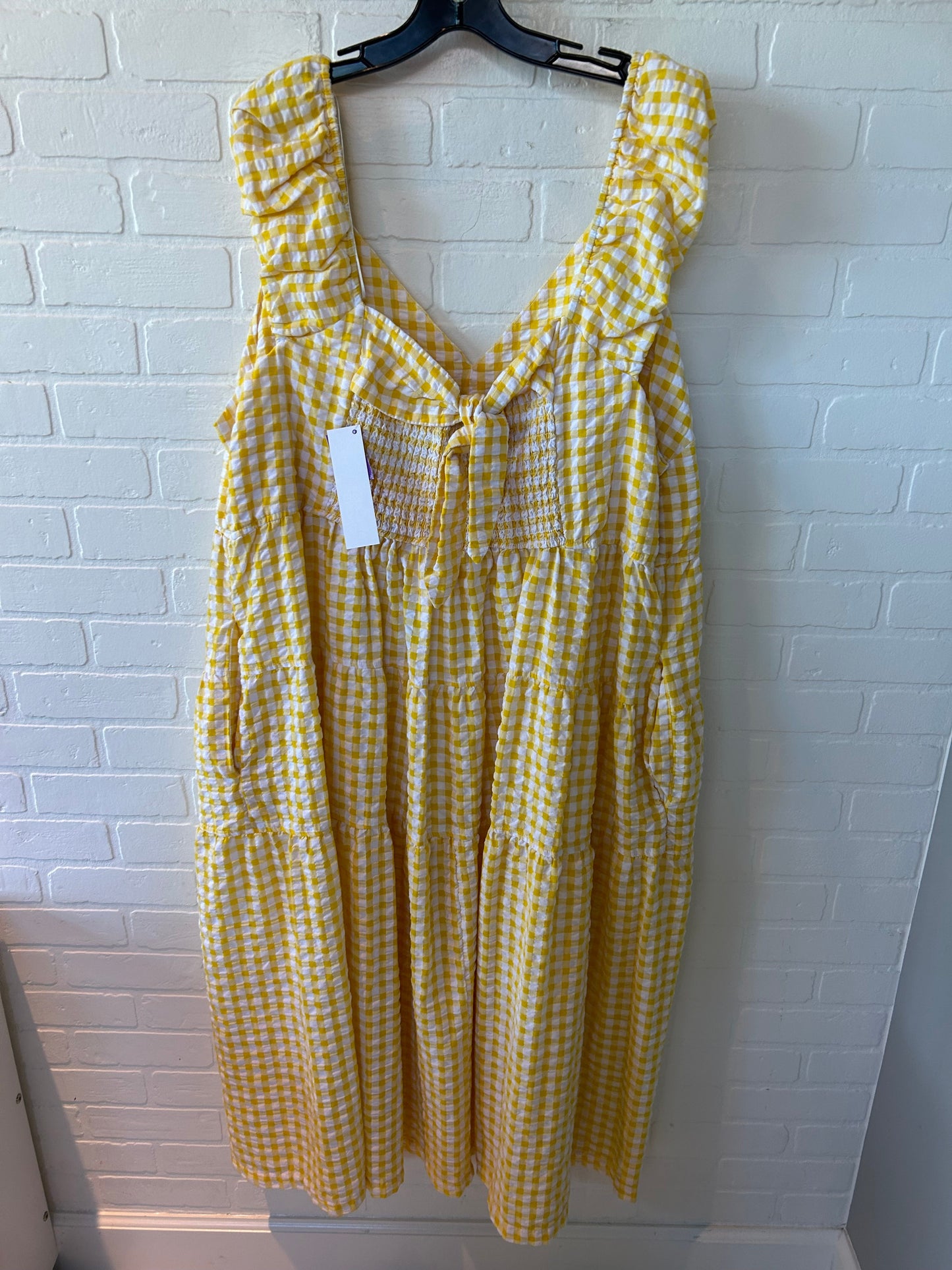 White & Yellow Dress Casual Maxi Old Navy, Size 4x
