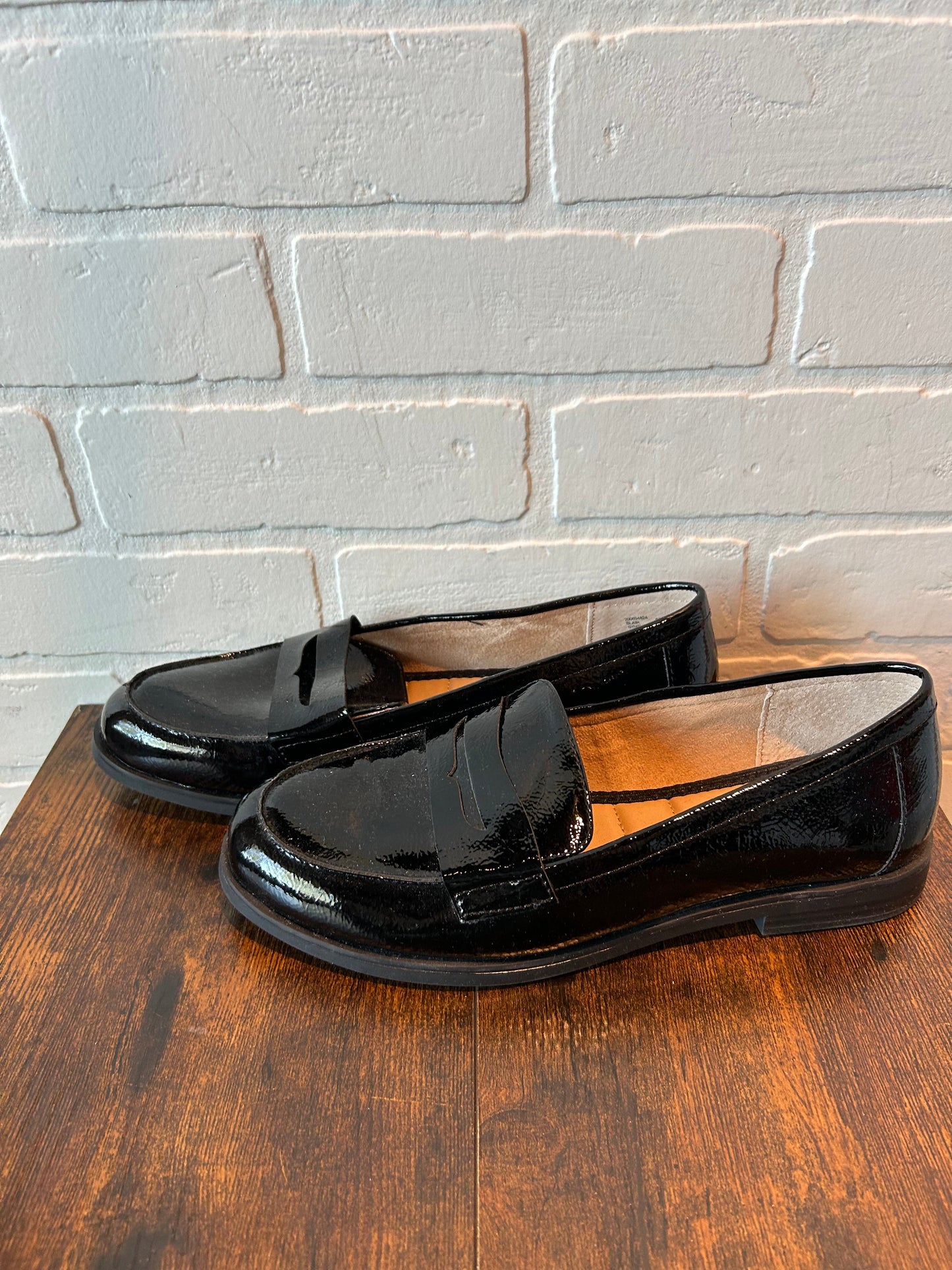 Black Shoes Flats Kelly And Katie, Size 9