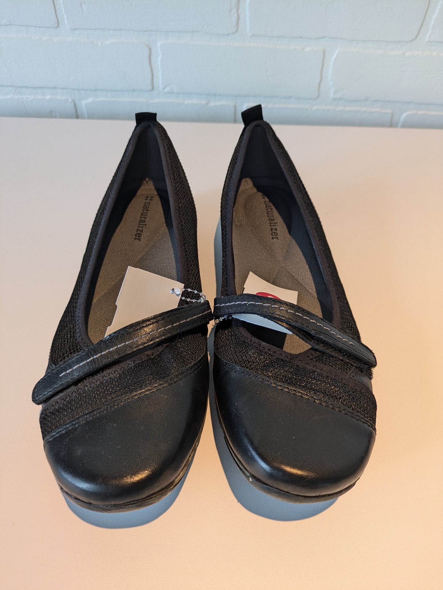 Shoes Flats By Naturalizer In Black, Size: 9.5