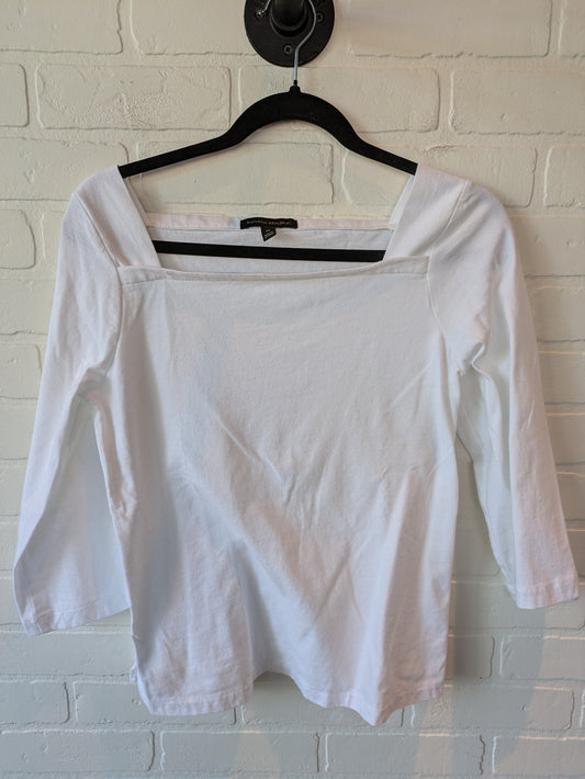 Top 3/4 Sleeve Basic By Banana Republic In White, Size: M