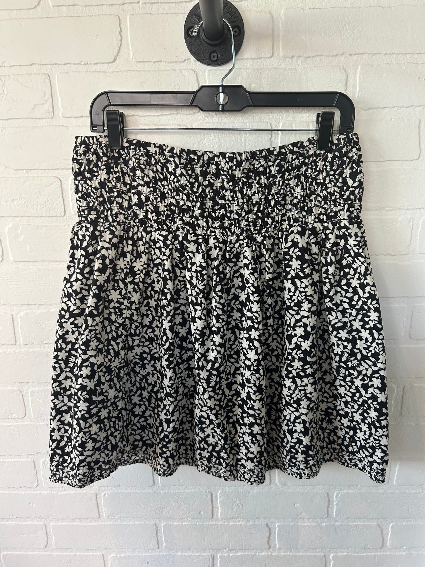 Skirt Mini & Short By J. Jill In Black & Cream, Size: 10