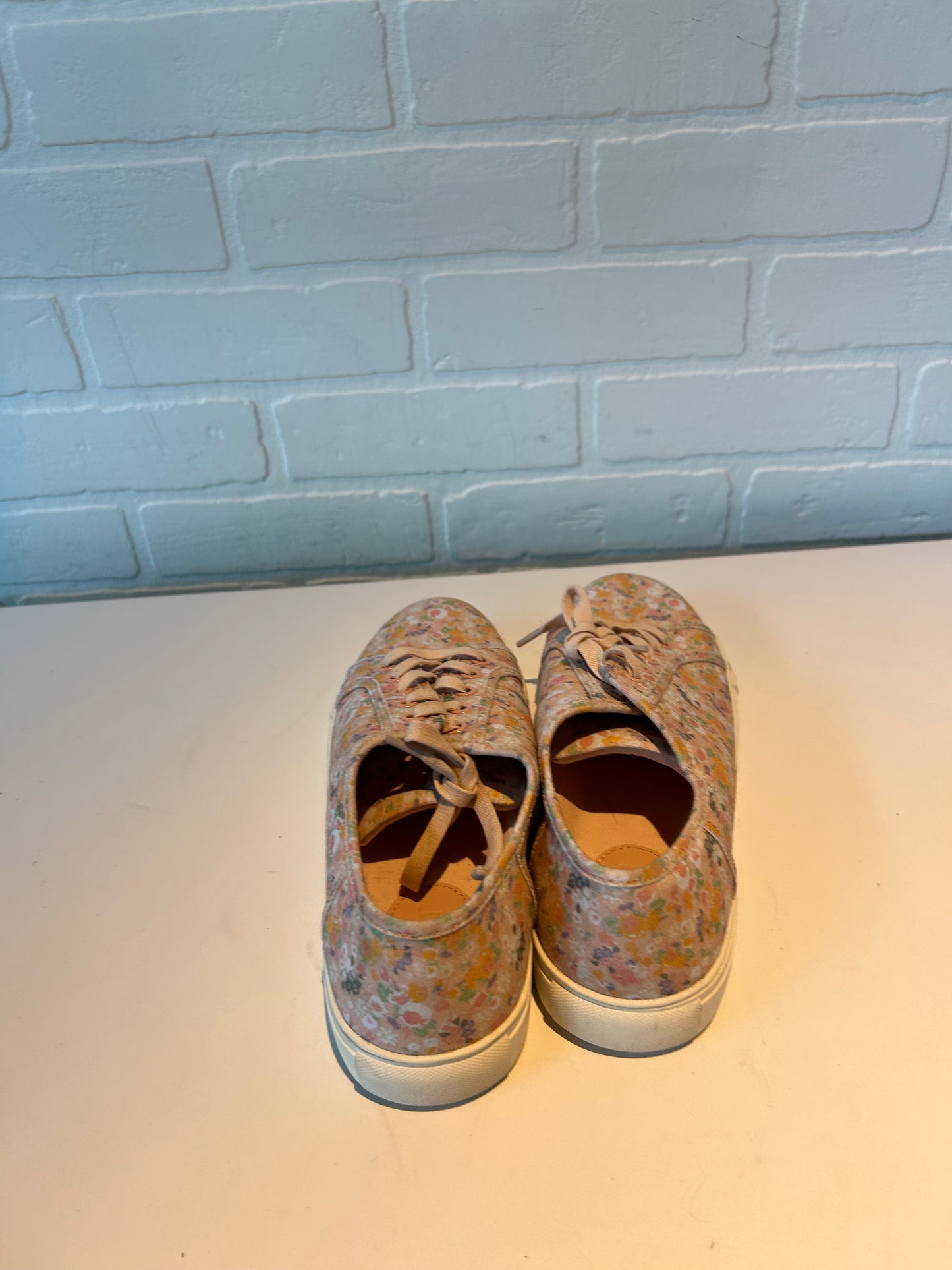 Shoes Sneakers By Loft In Pink & Yellow, Size: 9